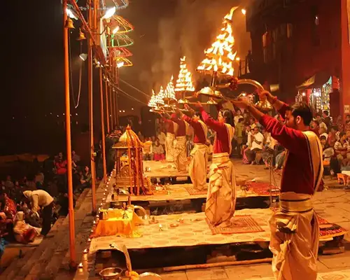 Ganga-Aarti-Varanasi- Uttar Pradesh Tour Packages