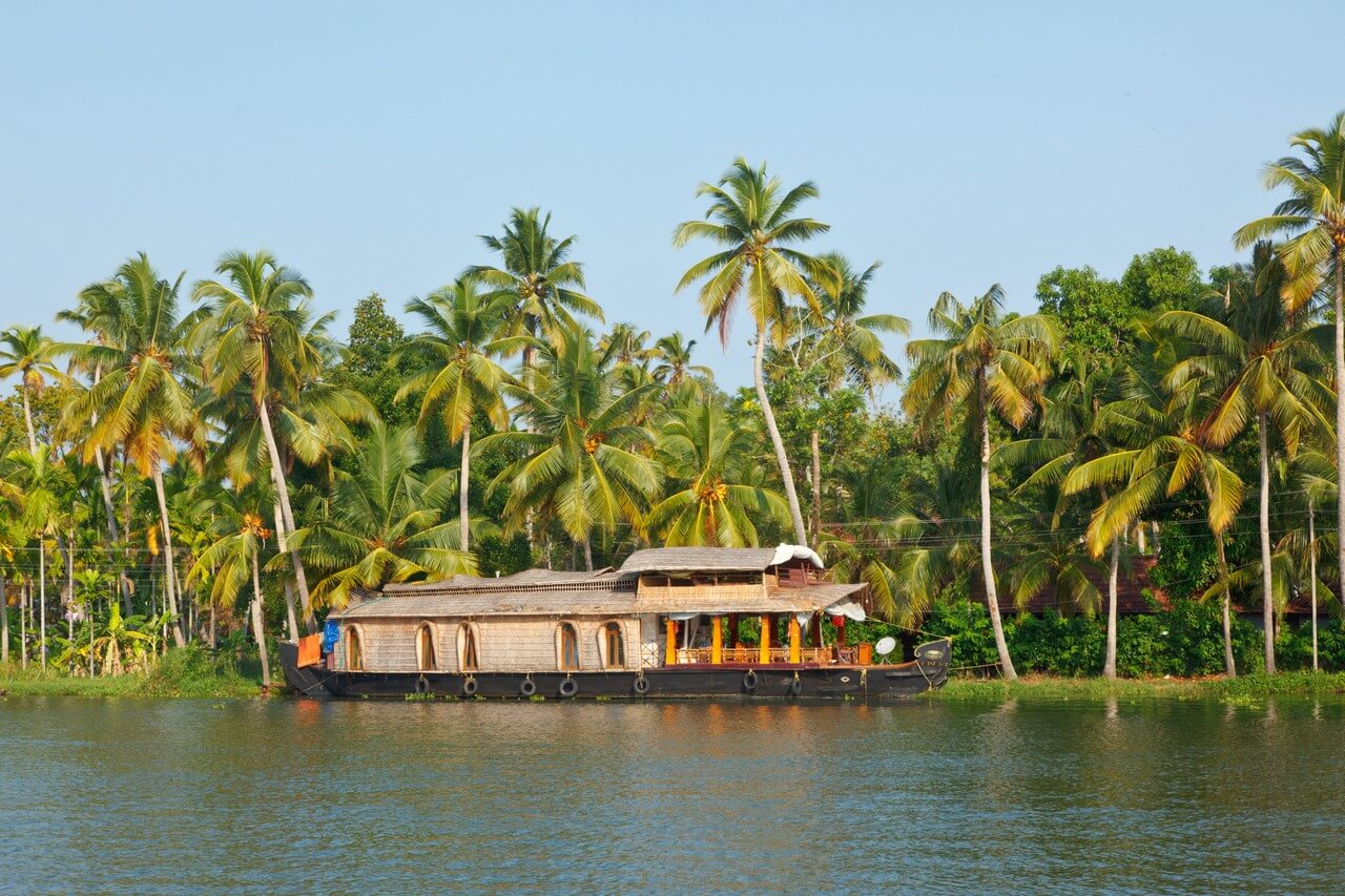 Houseboat-Kerala Backwaters Travel Guide Houseboat-Kerala Backwaters Travel Guide