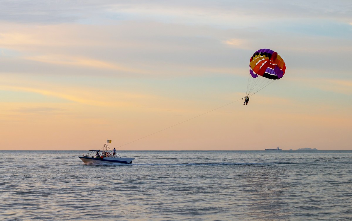 scenic-view-sea-against-sky-sunset scenic-view-sea-against-sky-sunset
